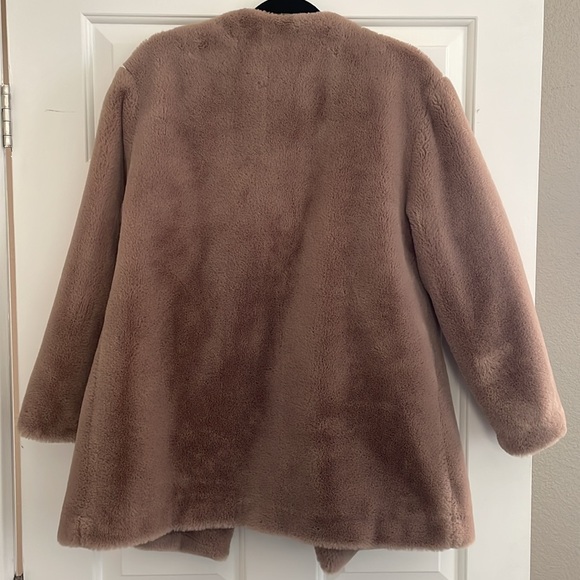 Zara faux fur coat - Picture 4 of 6